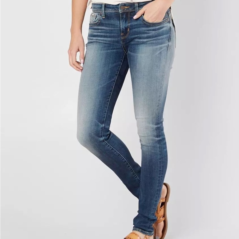 Buckle Black Skinny Jeans SZ 27x32